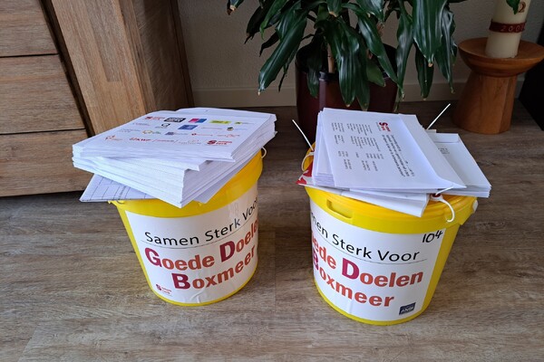Vrijwilligers brengen deze week huis-aan-huis enveloppen rond